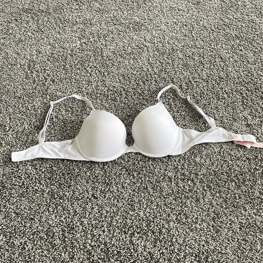 VS PINK wear everywhere push up bra